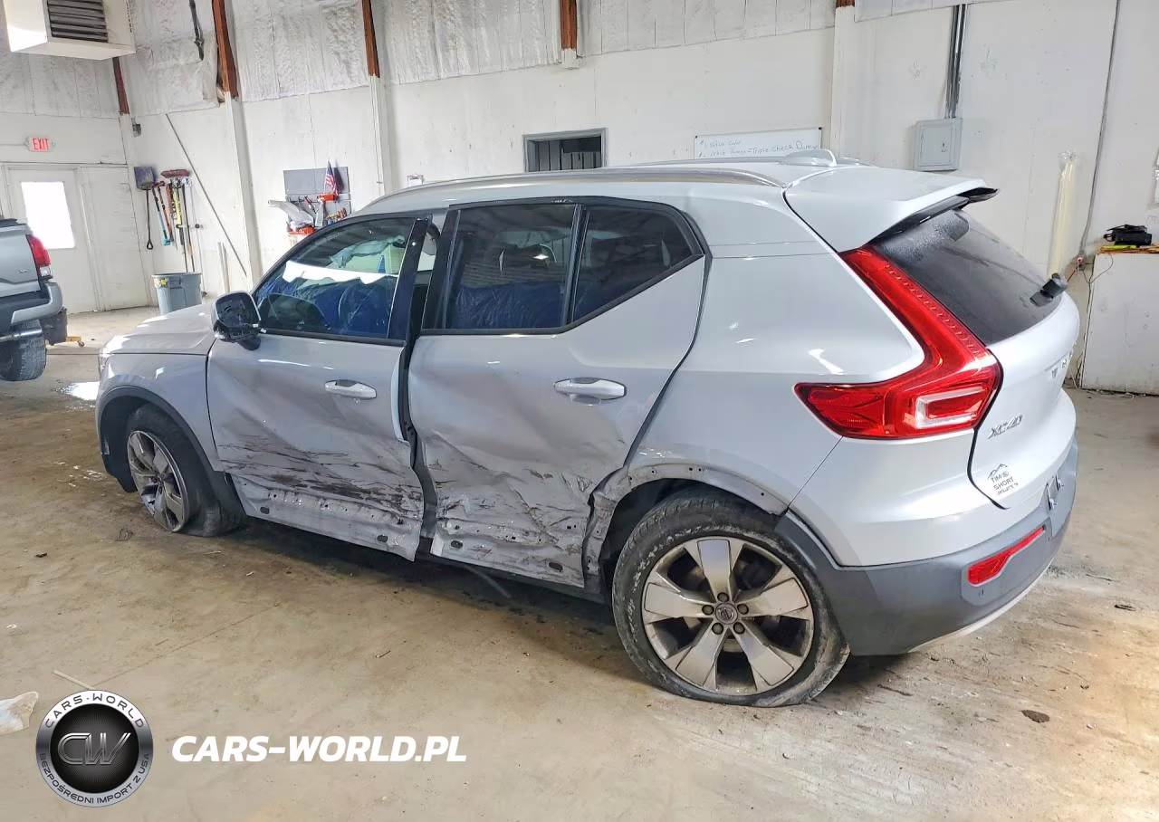 2021 Volvo Xc40 T5 Momentum VIN:YV4162UK1M2573216 - 2