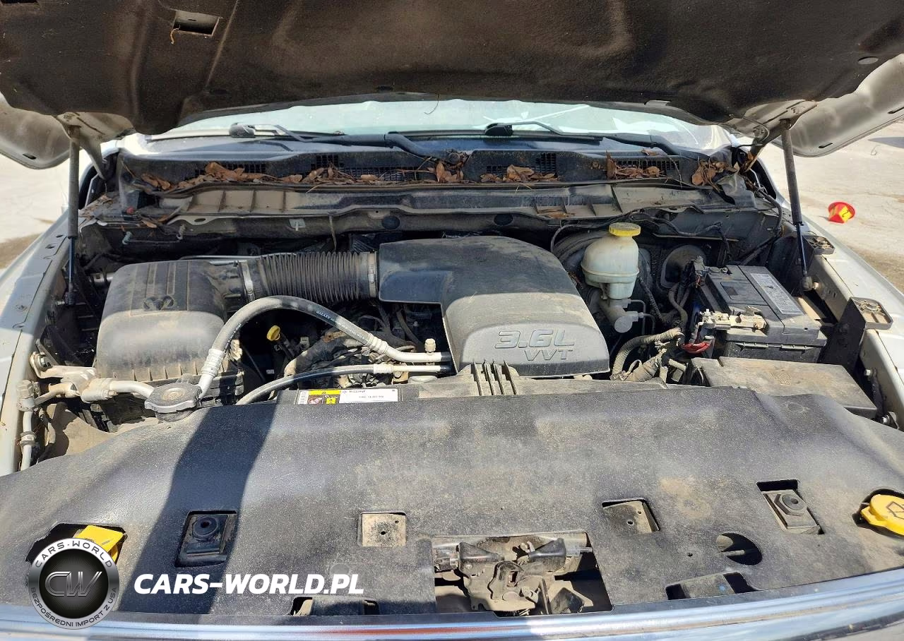 2018 Ram 1500 Slt VIN:3C6JR6EG6JG212795 - 11