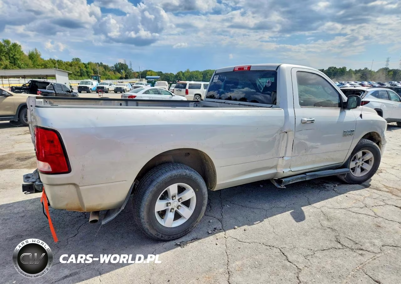 2018 Ram 1500 Slt VIN:3C6JR6EG6JG212795 - 3