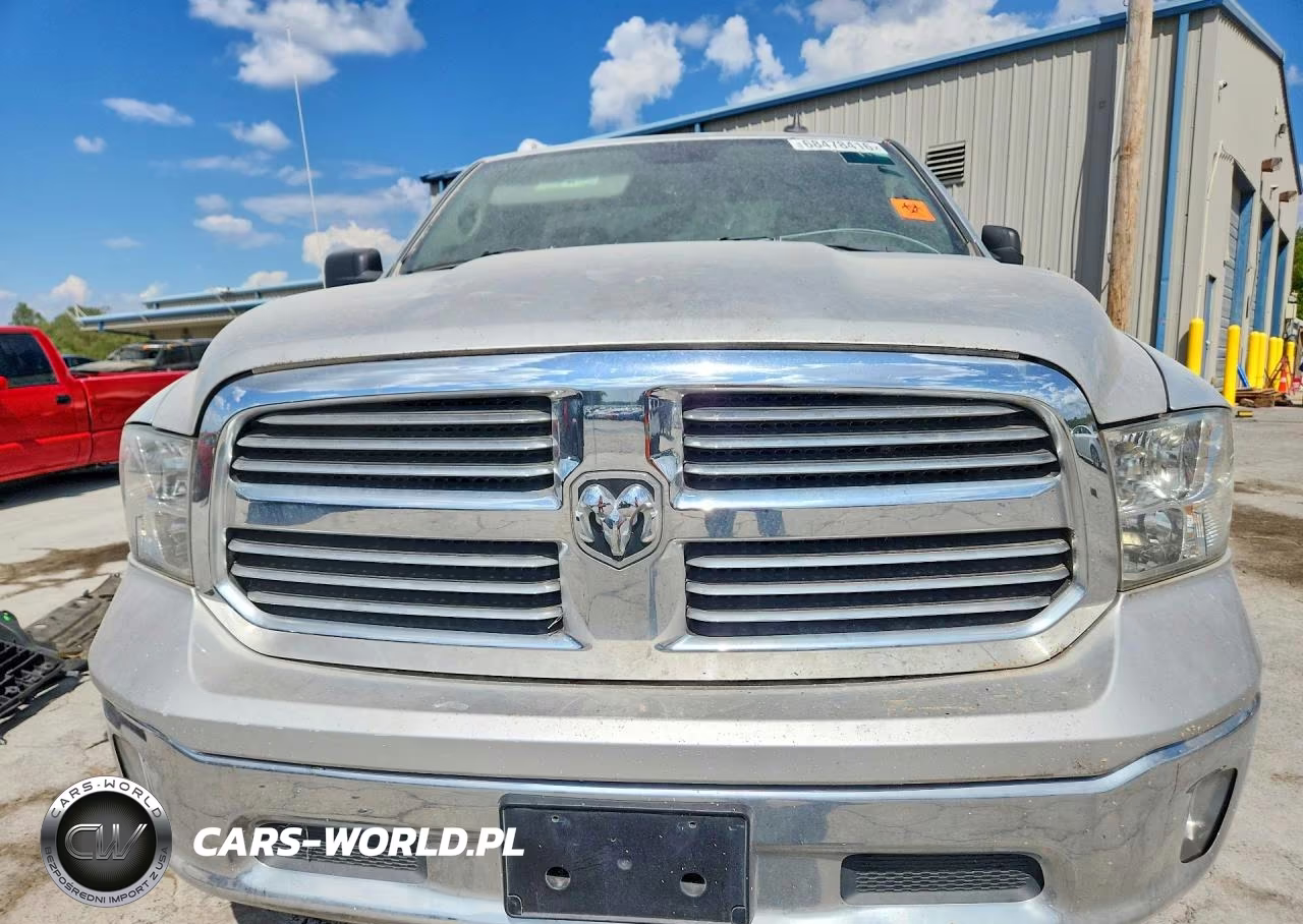 2018 Ram 1500 Slt VIN:3C6JR6EG6JG212795 - 5