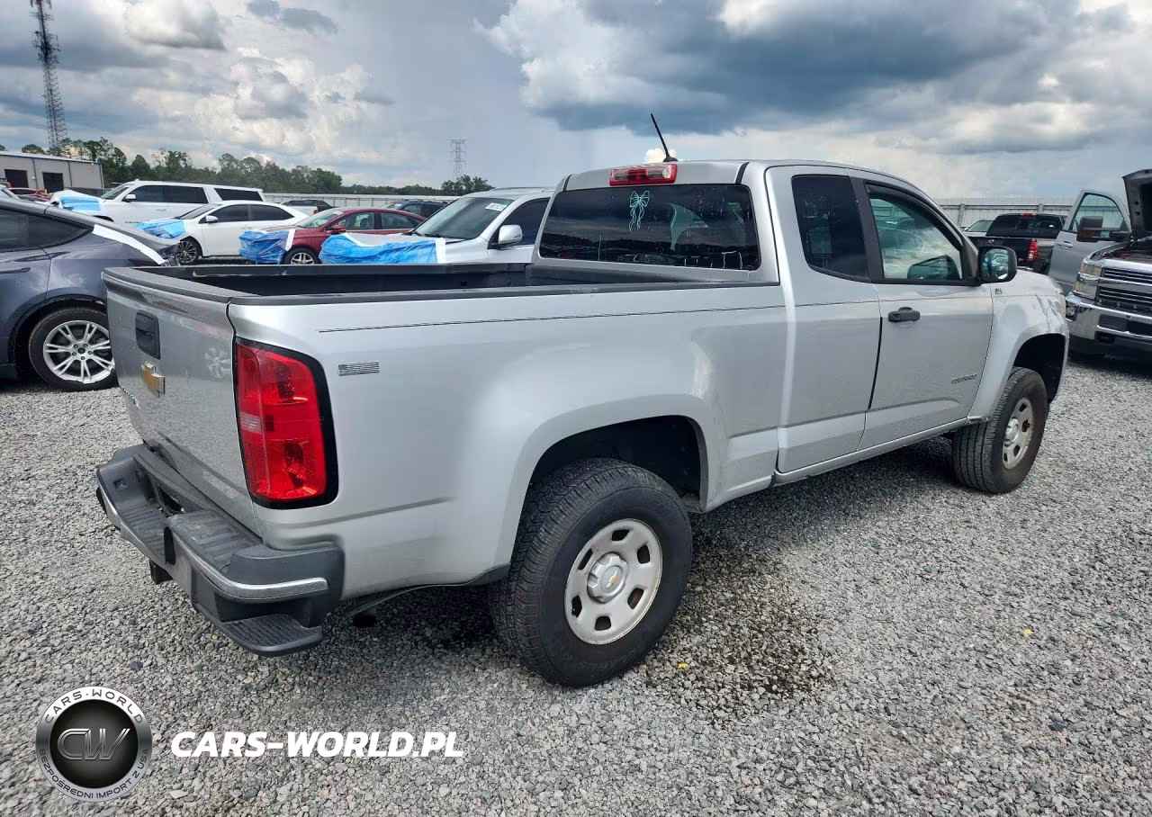 2018 Chevrolet Colorado VIN:1GCHSBEA0J1293484 - 3