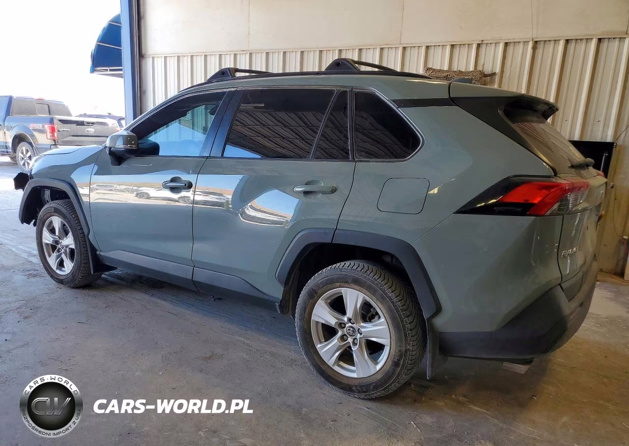 2021 Toyota Rav4 Xle VIN:2T3W1RFV1MW165233 - 2