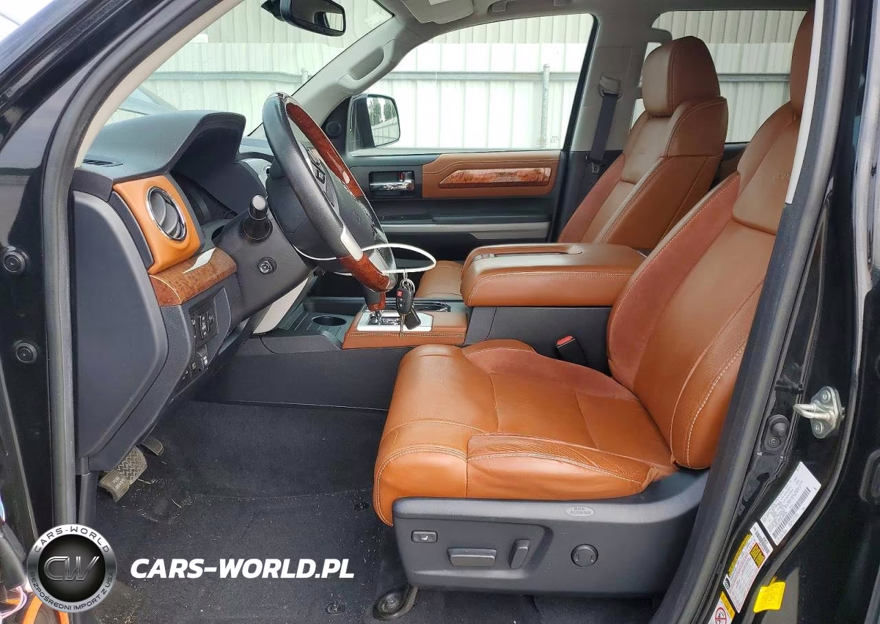 2019 Toyota Tundra 1794 Edition VIN:5TFAY5F1XKX856555 - 7