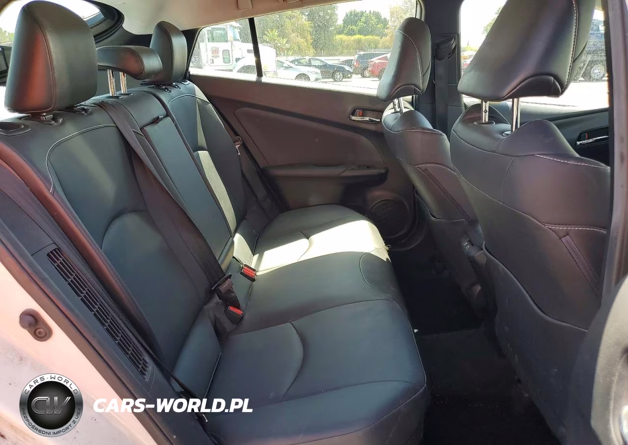 2020 Toyota Prius Prime Limited VIN:JTDKARFP2L3147518 - 10