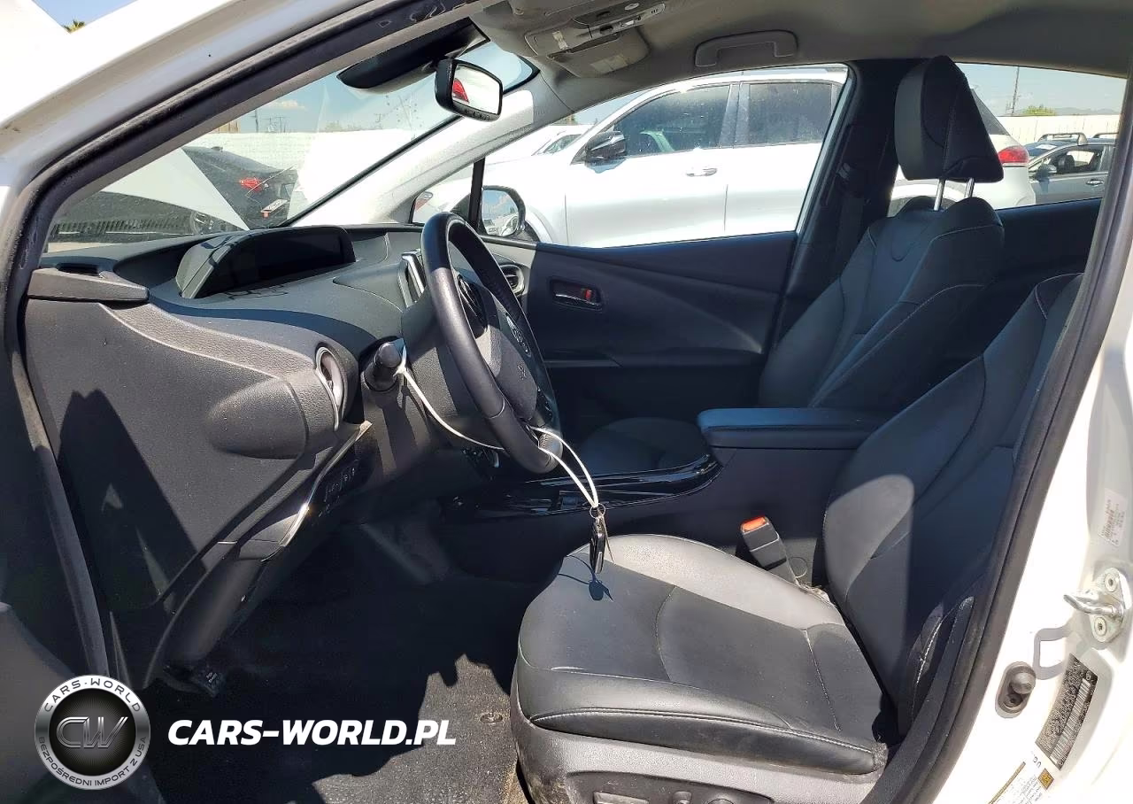 2020 Toyota Prius Prime Limited VIN:JTDKARFP2L3147518 - 7