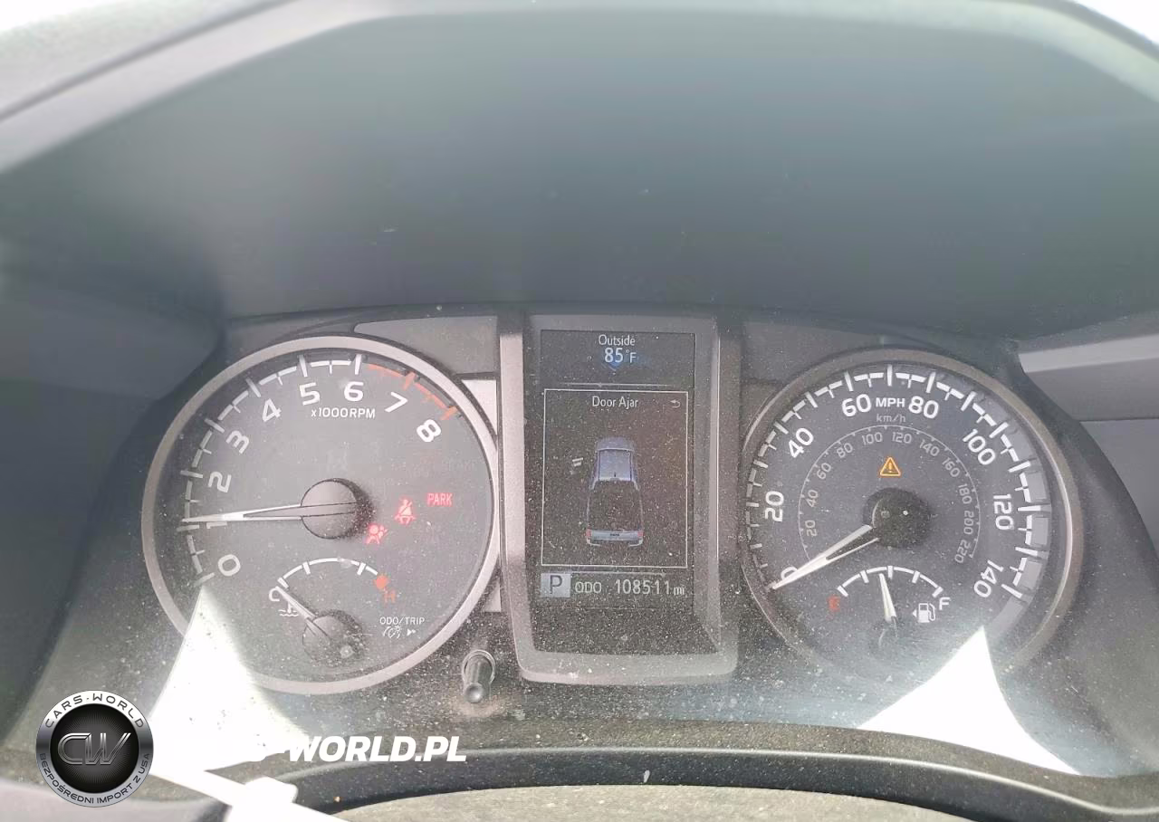 2018 Toyota Tacoma Trd Off-Road VIN:3TMCZ5AN6JM154379 - 9
