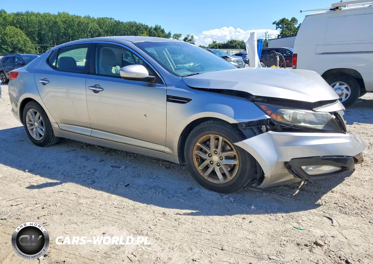 2012 Kia Optima Lx VIN:5XXGM4A70CG048283 - 4
