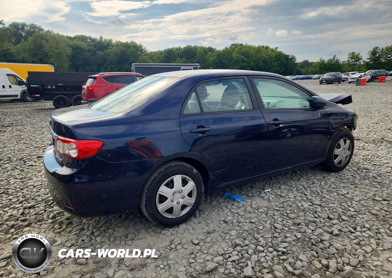 2011 Toyota Corolla Le VIN:2T1BU4EE9BC732807 - 3