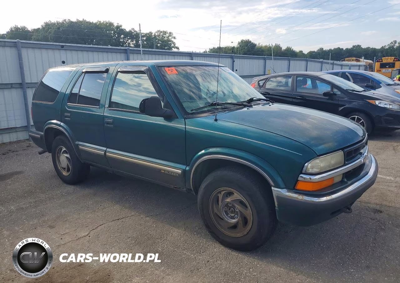 1998 Chevrolet Blazer VIN:1GNDT13W7W2262147 - 4
