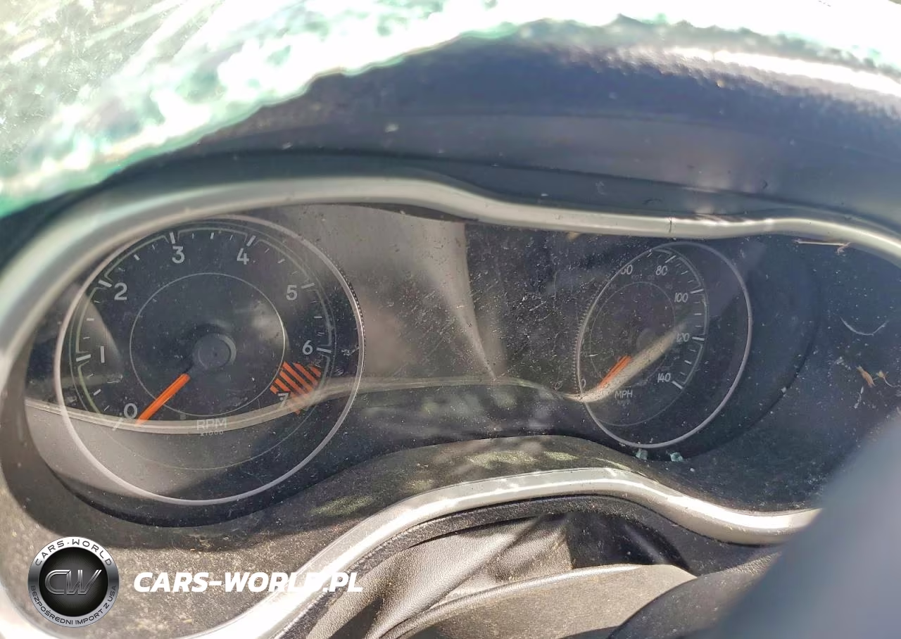 2015 Jeep Cherokee Limited VIN:1C4PJLDB5FW584927 - 9