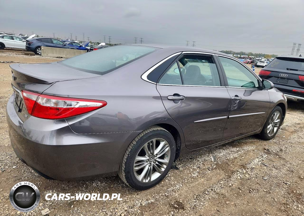 2017 Toyota Camry Se VIN:4T1BF1FK7HU370917 - 3