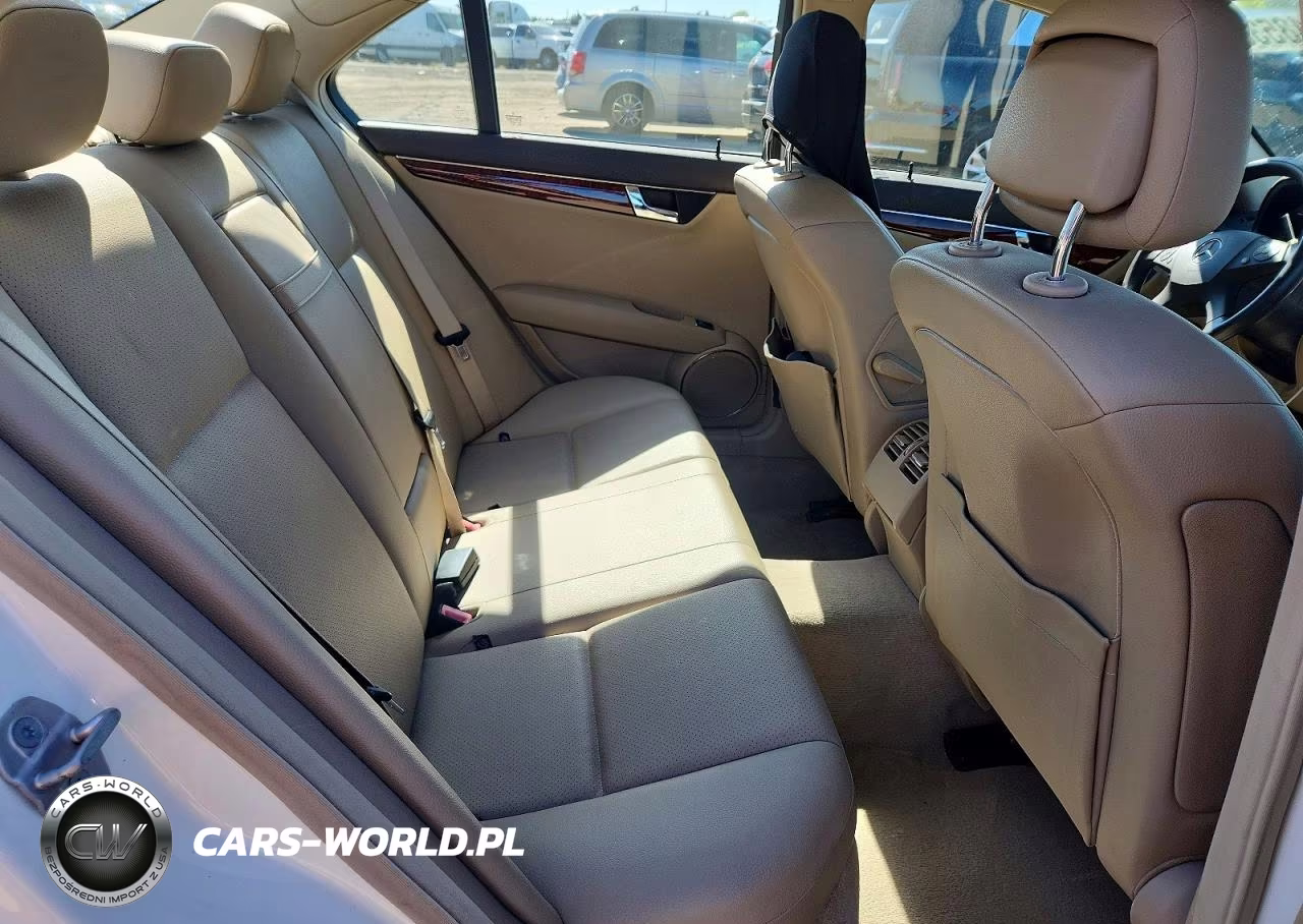 2011 Merz C-Class VIN:WDDGF8BB4BR157853 - 10