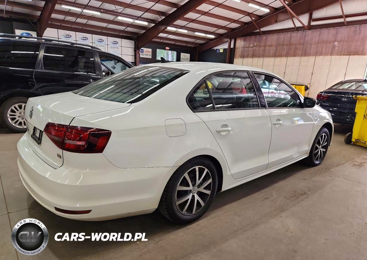 2016 Volkswagen Jetta Se VIN:3VWD67AJ3GM240096 - 3