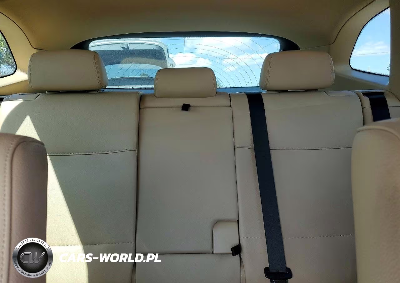 2014 BMW X1 xDrive28I VIN:WBAVL1C51EVY21142 - 10