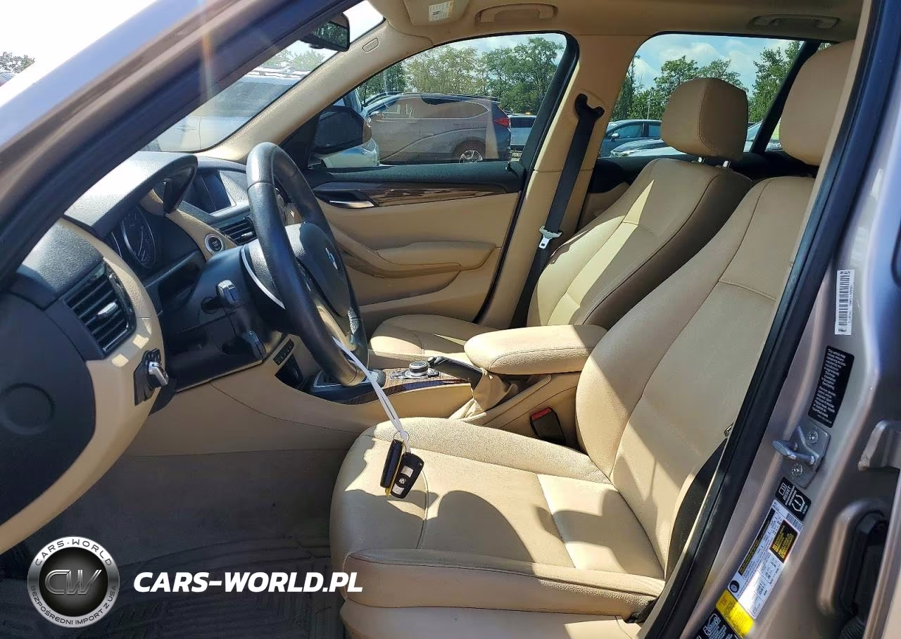 2014 BMW X1 xDrive28I VIN:WBAVL1C51EVY21142 - 7