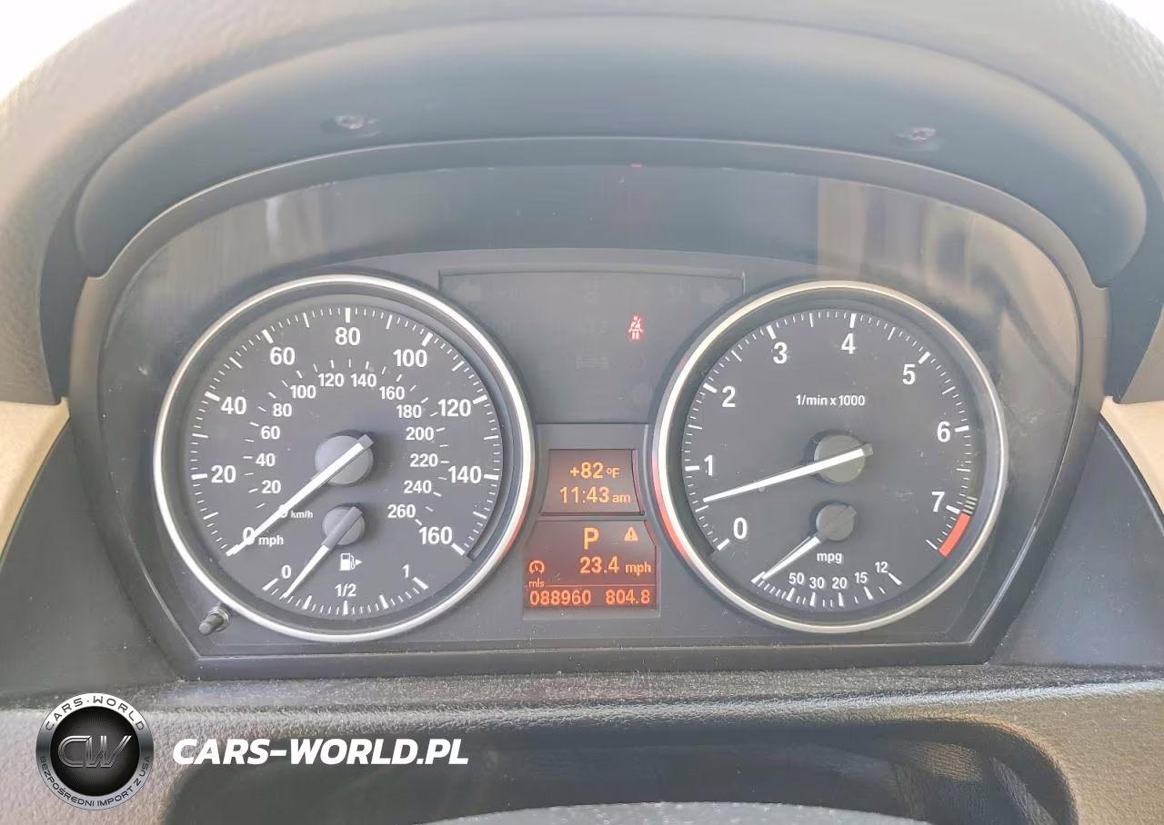 2014 BMW X1 xDrive28I VIN:WBAVL1C51EVY21142 - 9