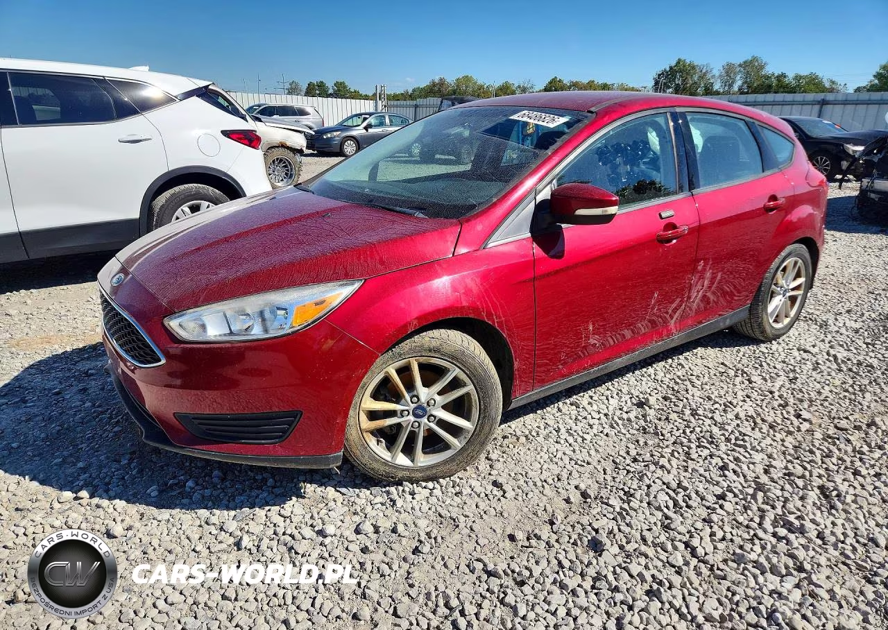 2016 Ford Focus Se VIN:1FADP3K22GL211809 - 1