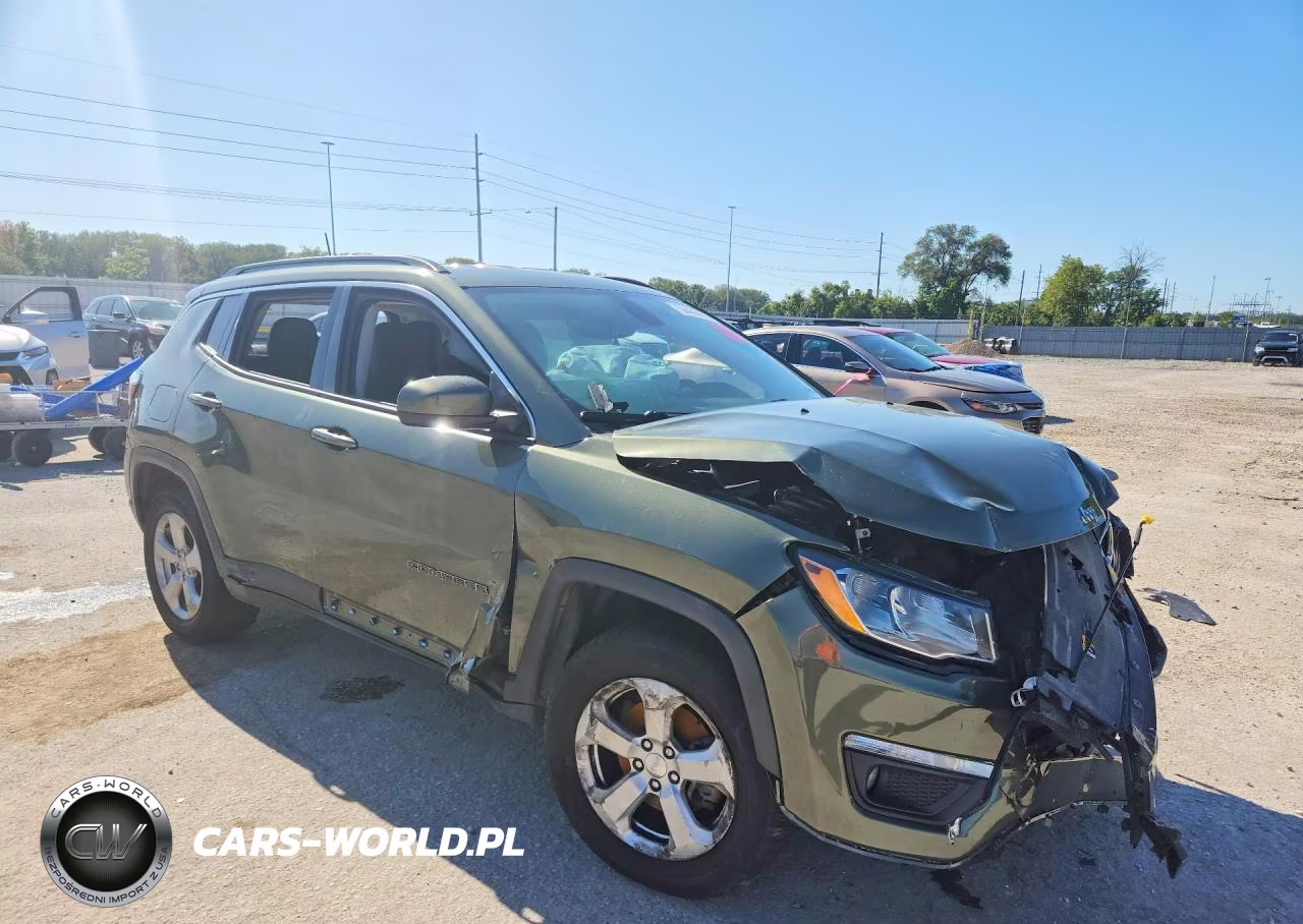2020 Jeep Compass Latitude VIN:3C4NJDBB2LT124237 - 4