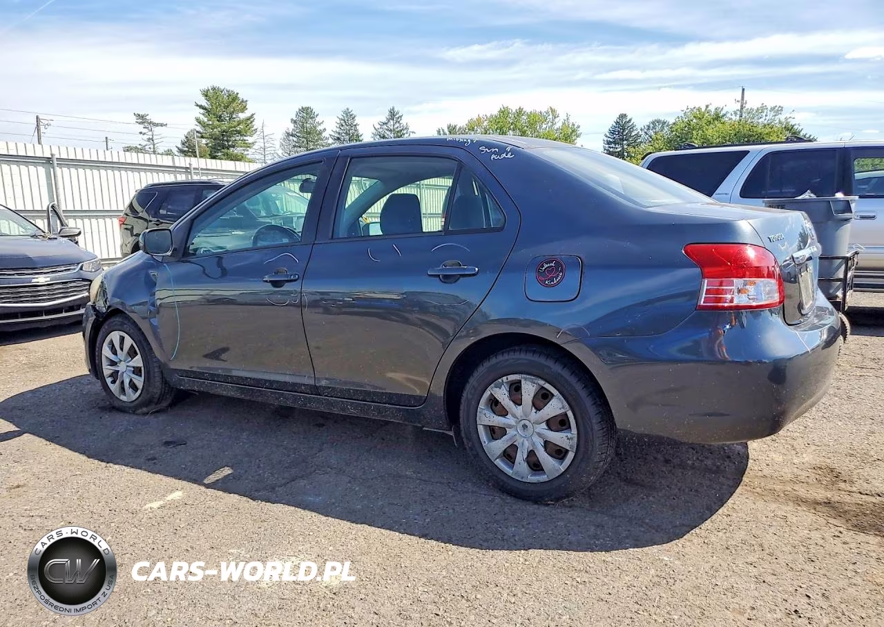 2011 Toyota Yaris Base VIN:JTDBT4K30B1409112 - 2