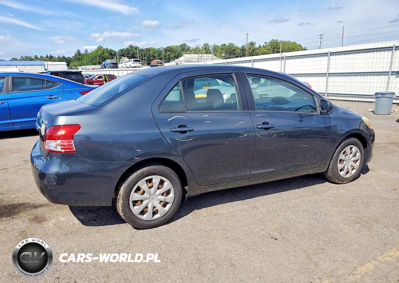 2011 Toyota Yaris Base VIN:JTDBT4K30B1409112 - 3