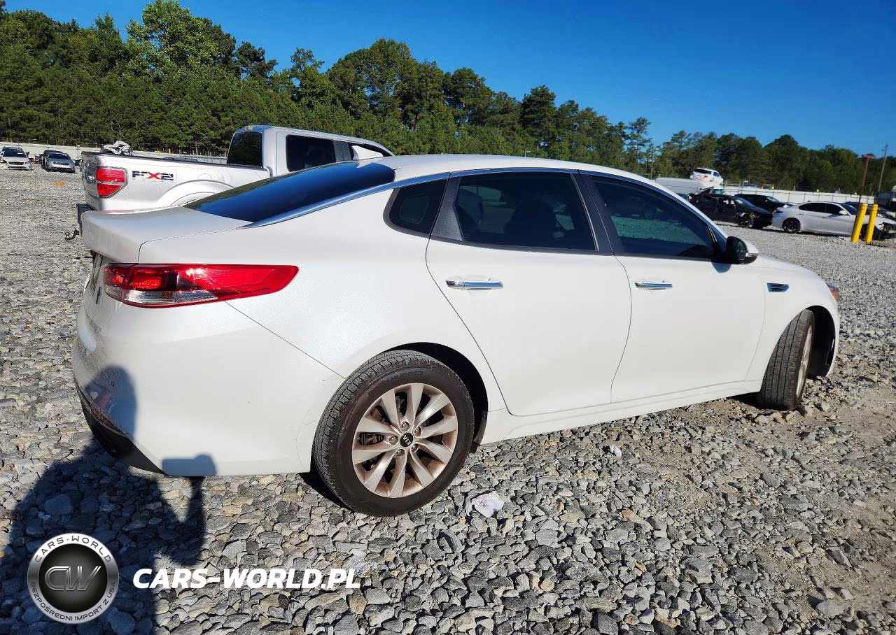 2018 Kia Optima Lx VIN:5XXGT4L34JG268620 - 3