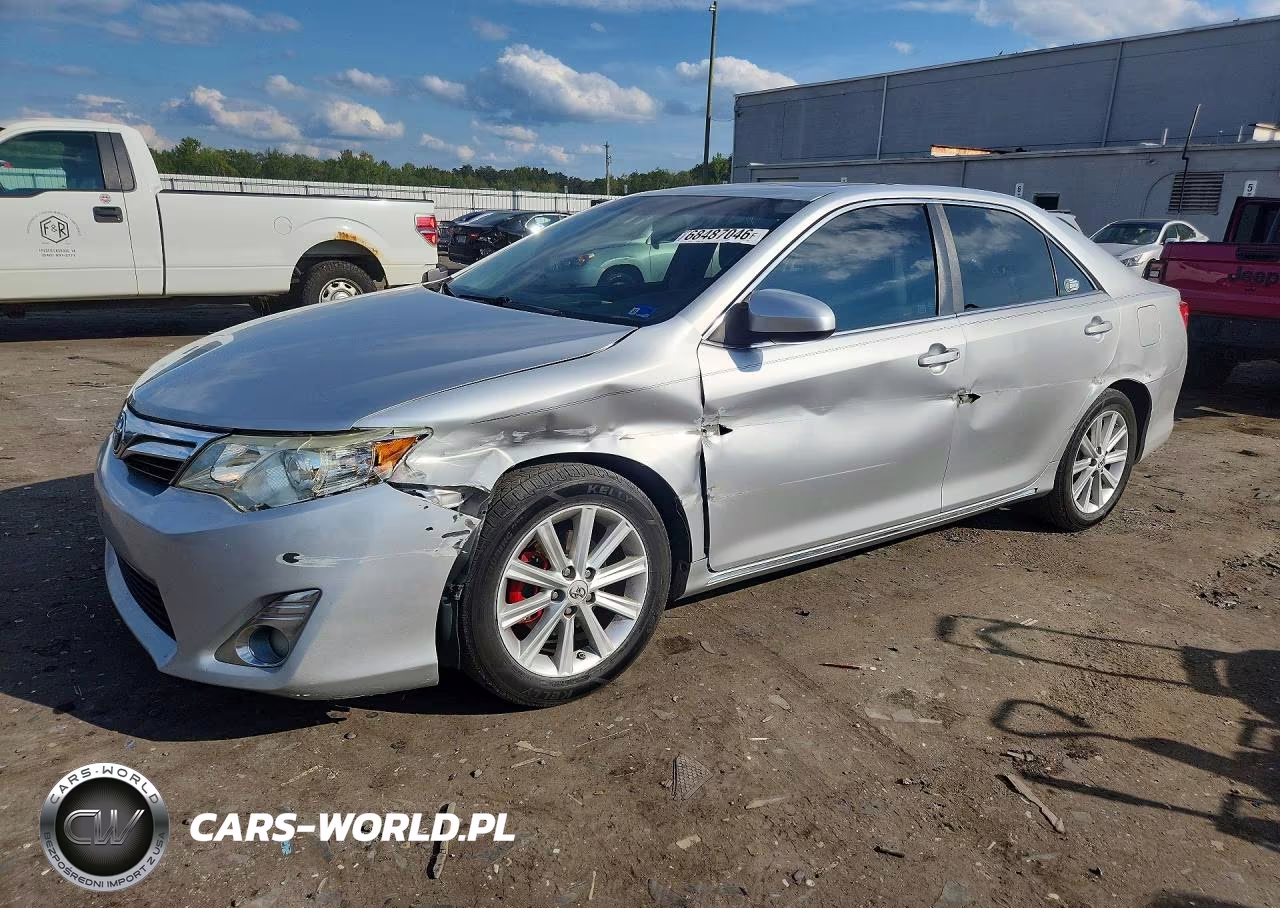 2012 Toyota Camry Xle V6 – zdjęcie 1 z 12