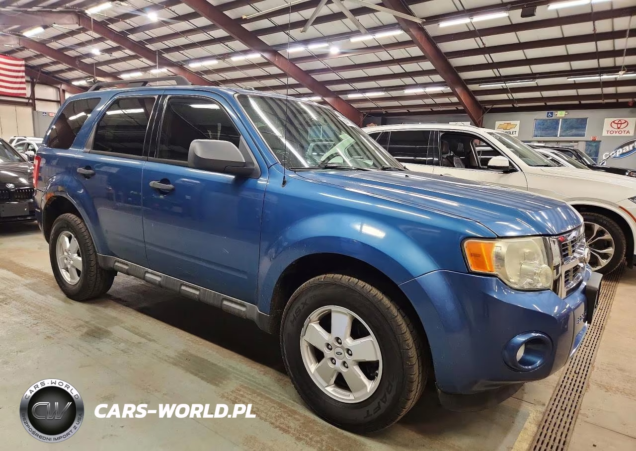 2010 Ford Escape Xlt VIN:1FMCU0D7XAKB28529 - 4