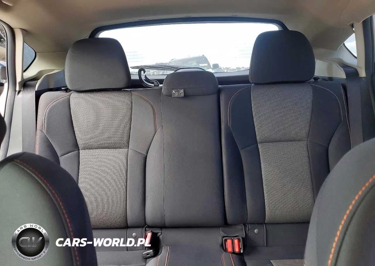 2021 Subaru Crosstrek Premium VIN:JF2GTAPC2M8385033 - 10