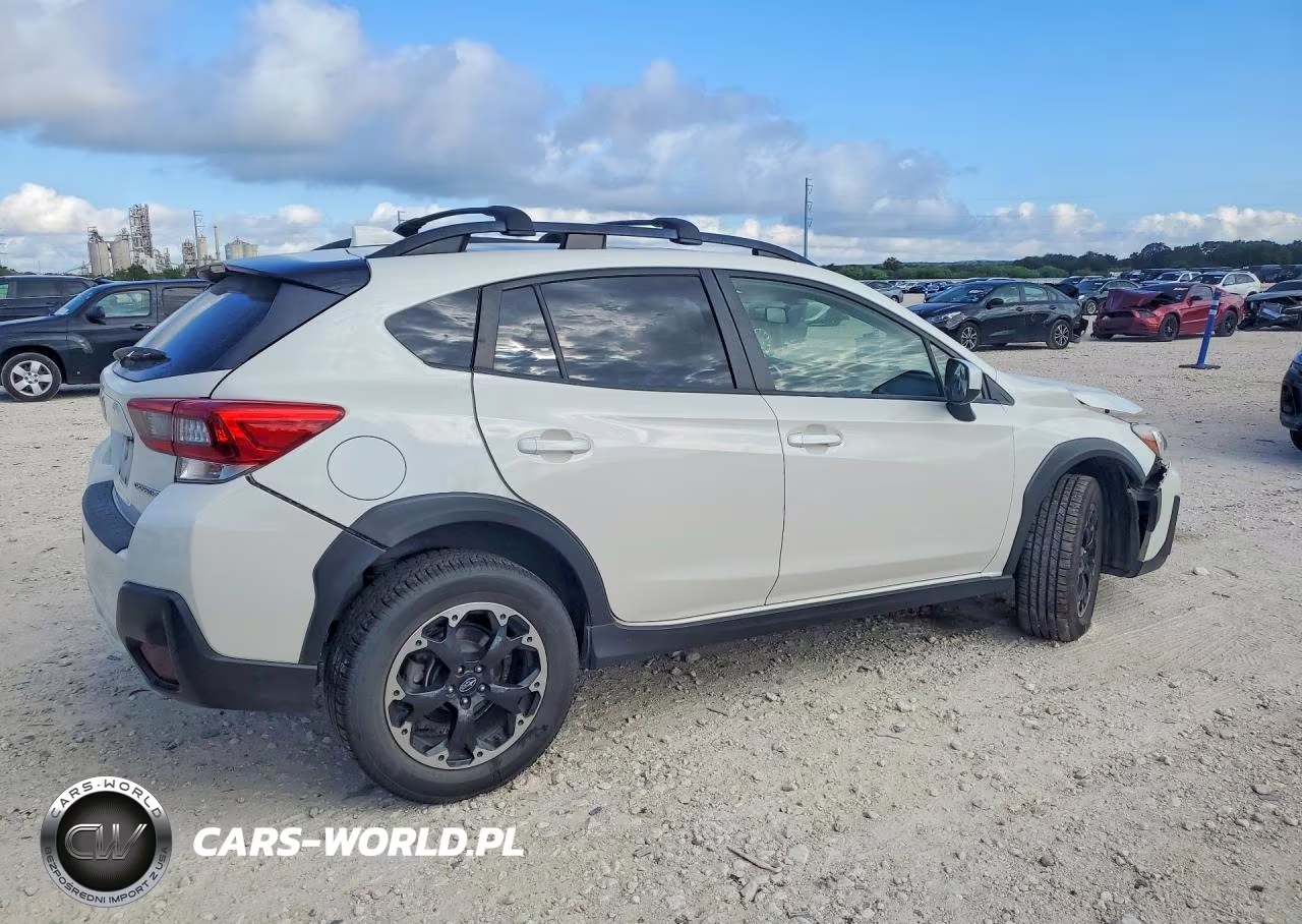 2021 Subaru Crosstrek Premium VIN:JF2GTAPC2M8385033 - 3