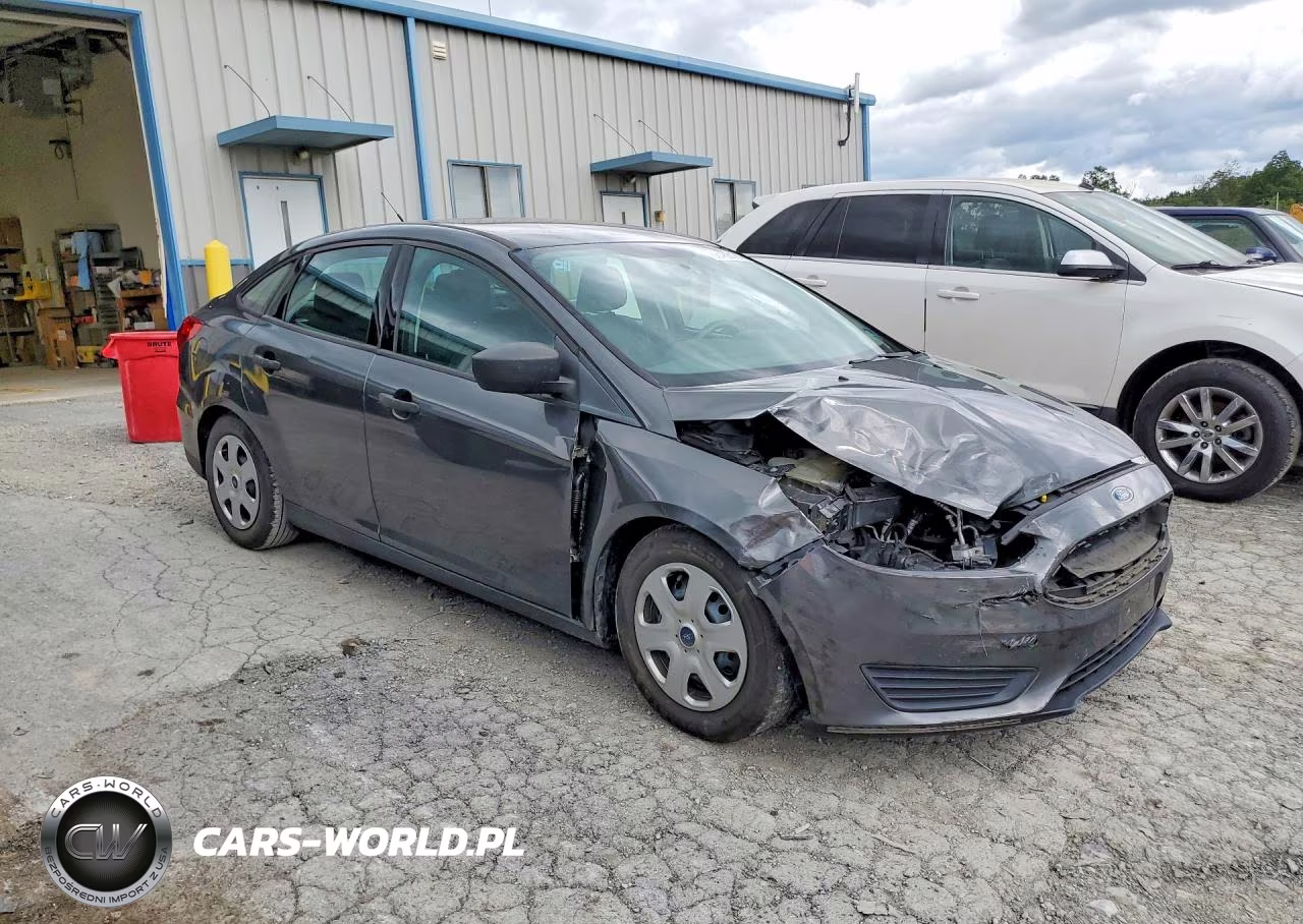 2016 Ford Focus S VIN:1FADP3E29GL358978 - 4