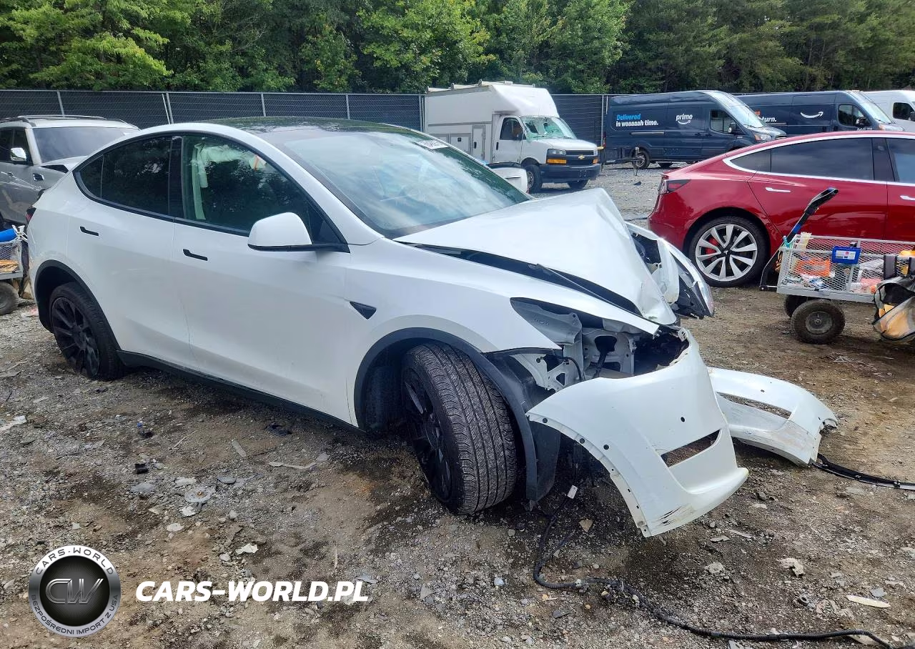 2021 Tesla Model Y VIN:5YJYGDEE8MF125684 - 4