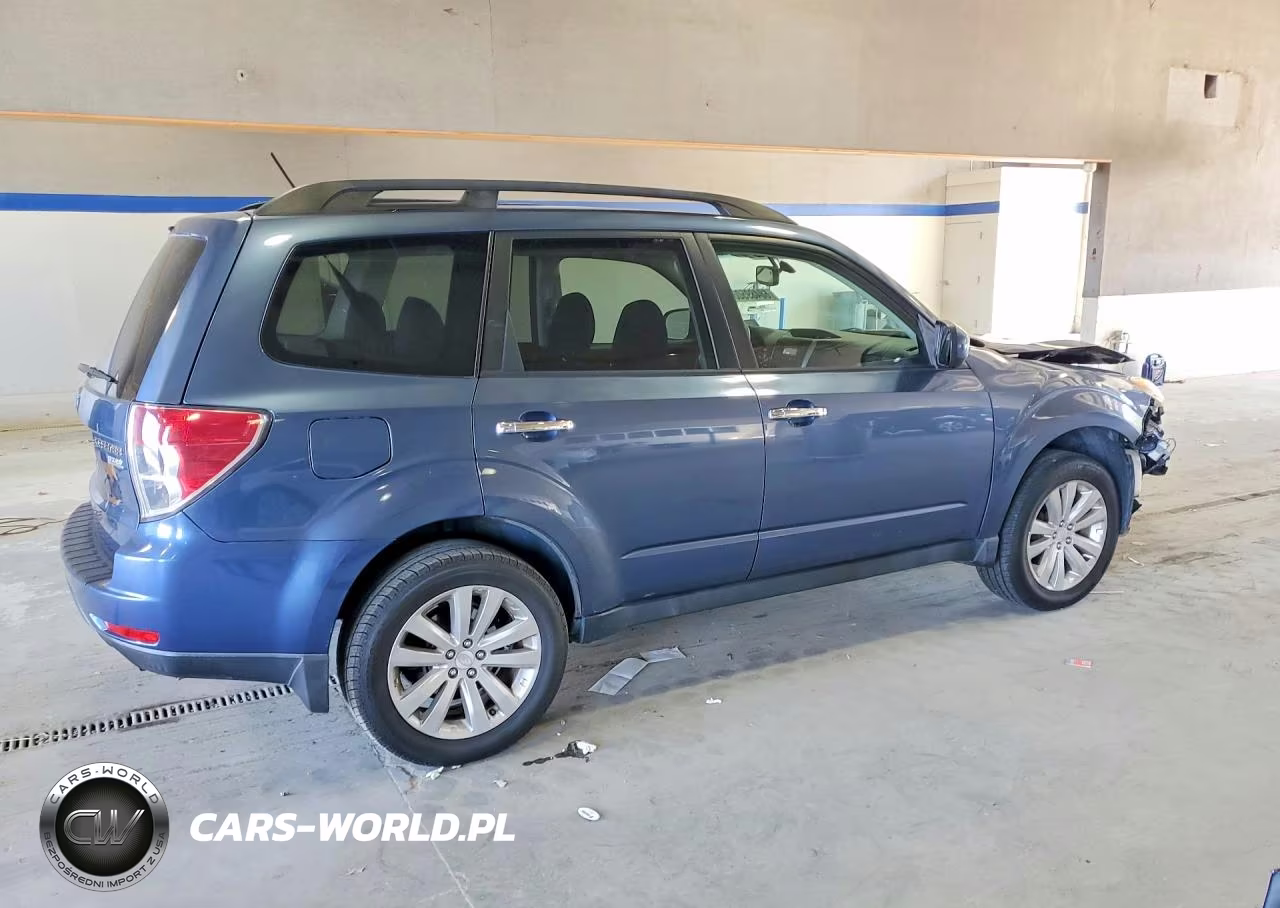 2011 Subaru Forester 2.5X Premium VIN:JF2SHADC8BG766467 - 3