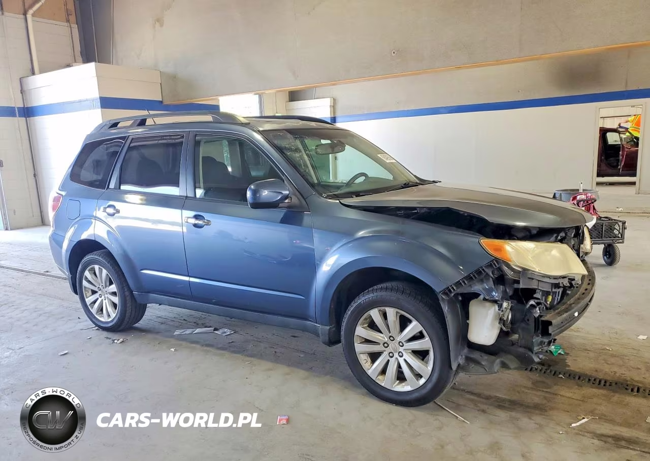 2011 Subaru Forester 2.5X Premium VIN:JF2SHADC8BG766467 - 4
