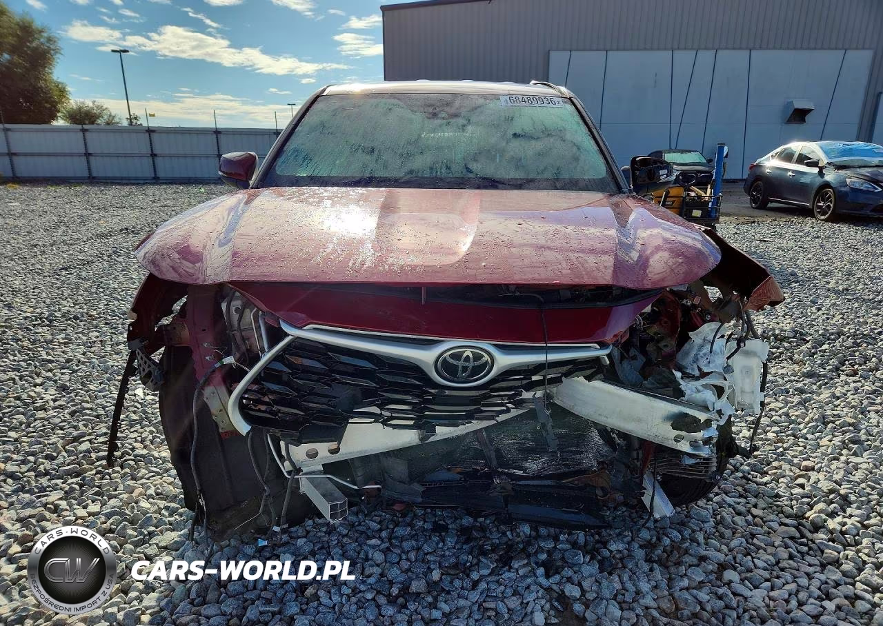 2021 Toyota Highlander Le VIN:5TDZZRAH5MS037103 - 4