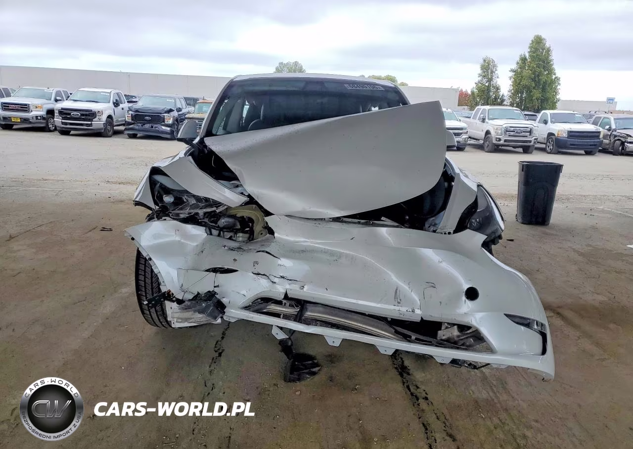 2023 Tesla Model Y VIN:7SAYGDEE7PF792429 - 5