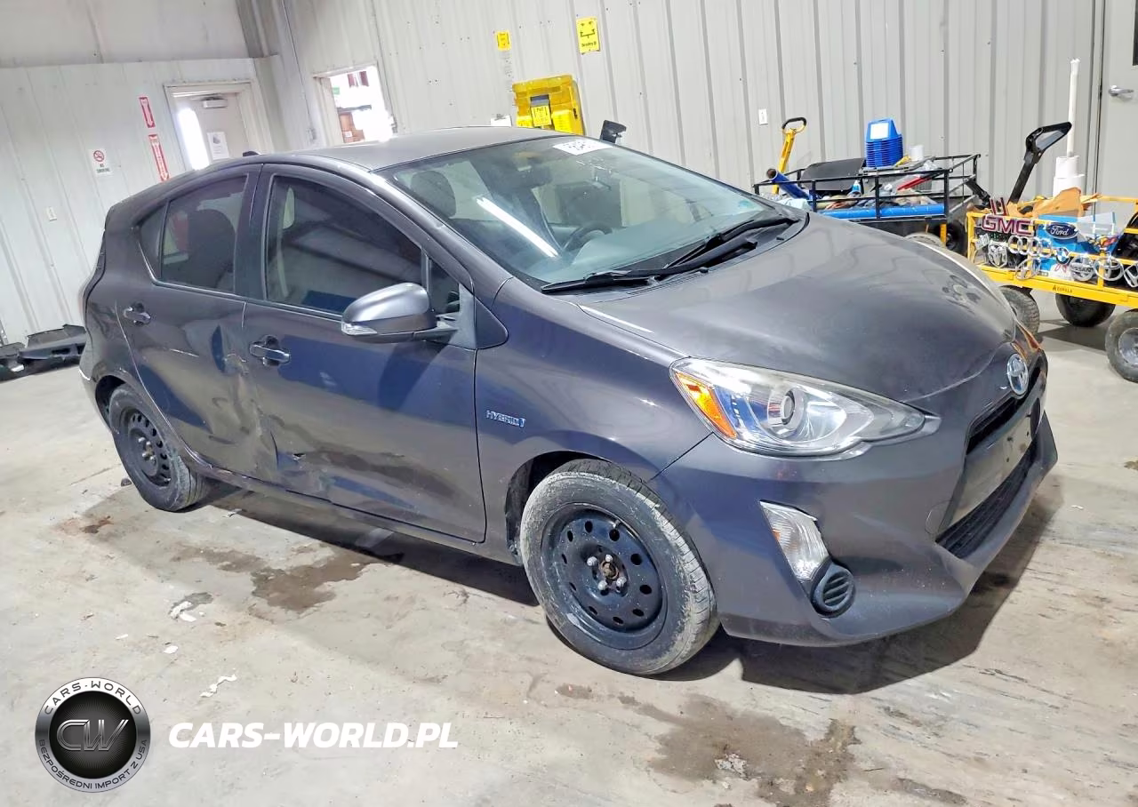 2015 Toyota Prius C Two VIN:JTDKDTB3XF1580821 - 4