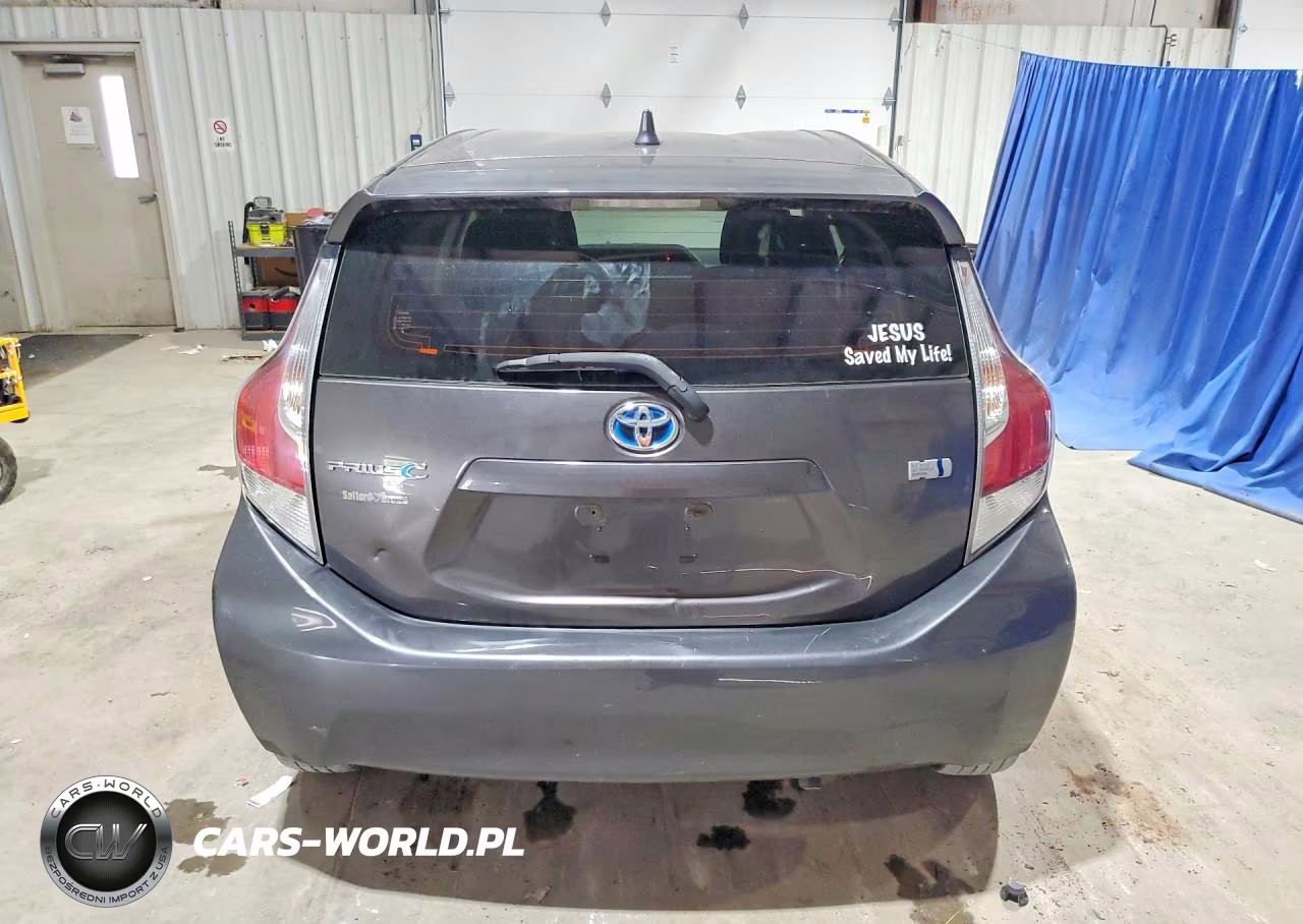 2015 Toyota Prius C Two VIN:JTDKDTB3XF1580821 - 6