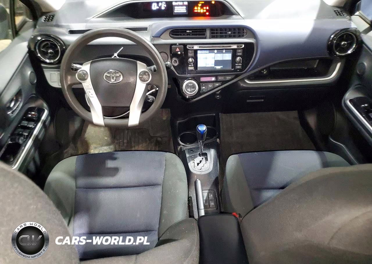 2015 Toyota Prius C Two VIN:JTDKDTB3XF1580821 - 8