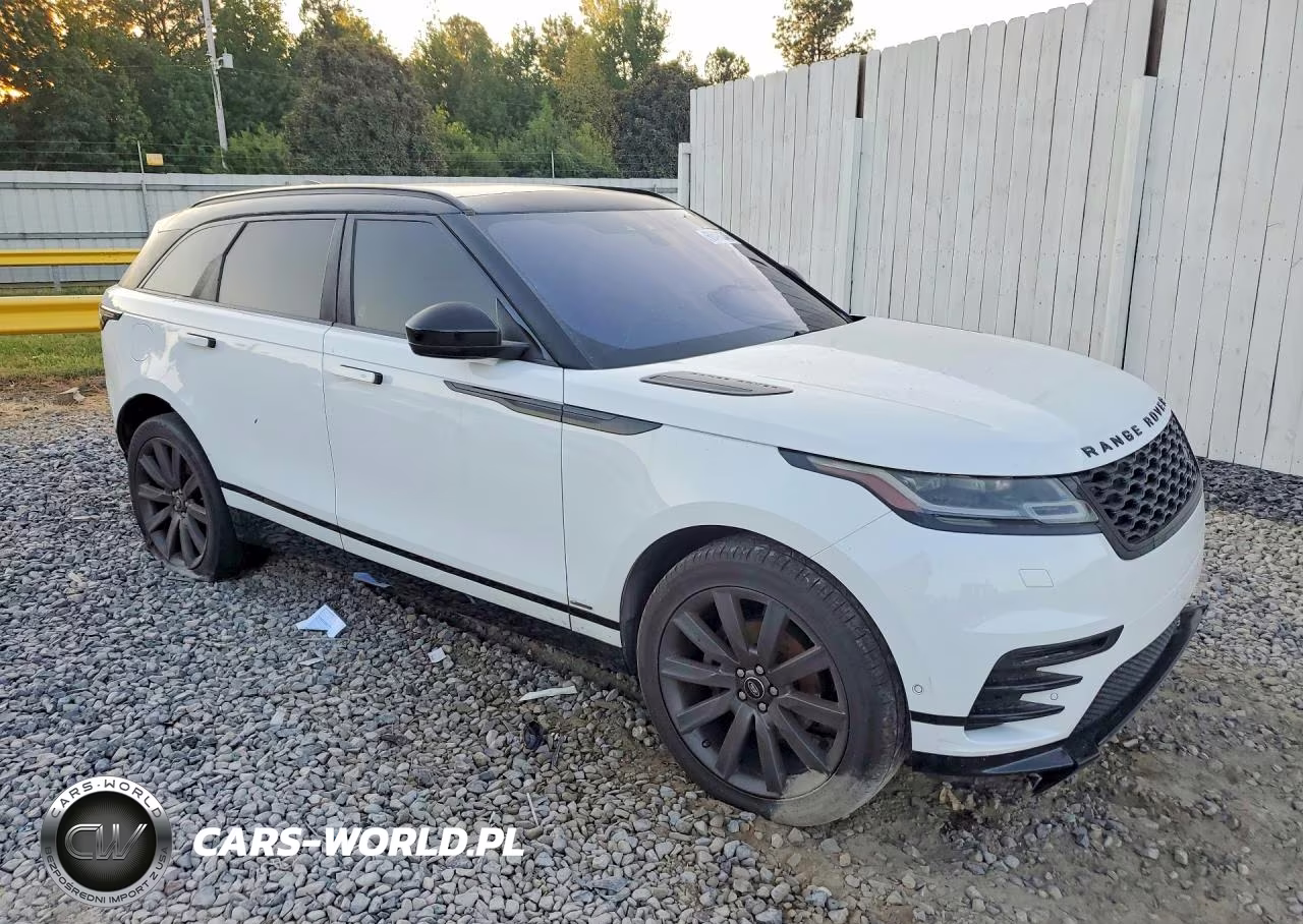 2018 Land Rover Range Rover Velar R-Dynamic Hse VIN:SALYM2RN0JA733235 - 4
