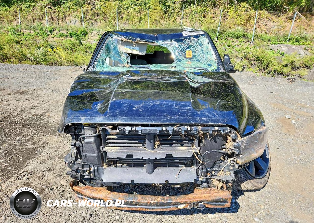 2019 Ram 1500 Classic Tradesman VIN:1C6RR7FT8KS513664 - 5
