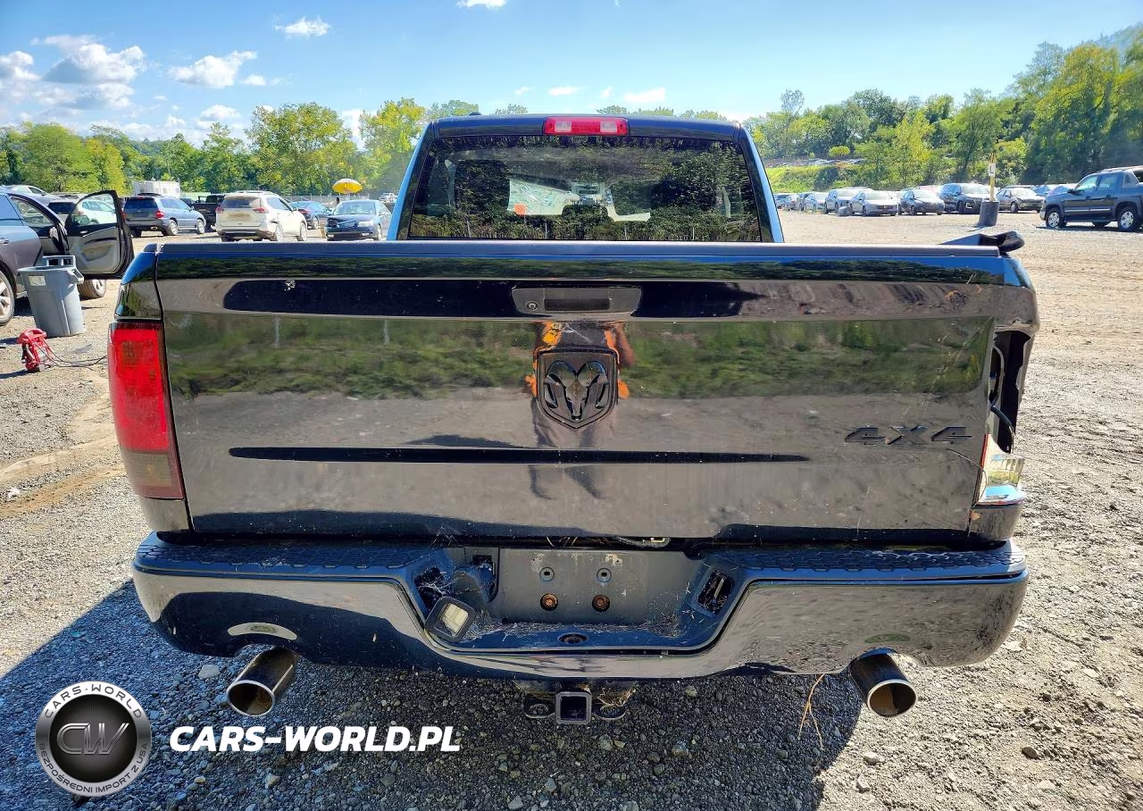 2019 Ram 1500 Classic Tradesman VIN:1C6RR7FT8KS513664 - 6