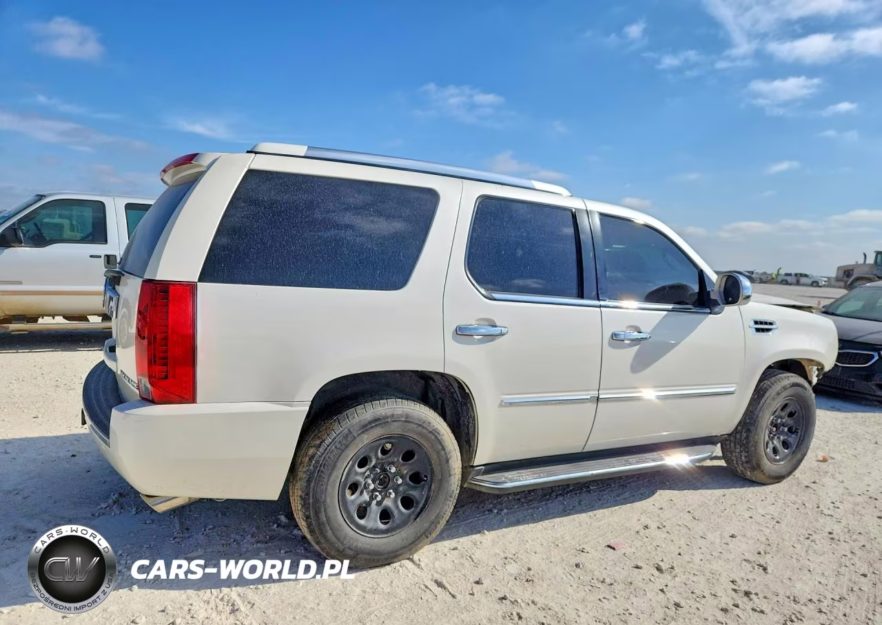 2014 Cadillac Escalade Luxury VIN:1GYS3BEF3ER165546 - 3