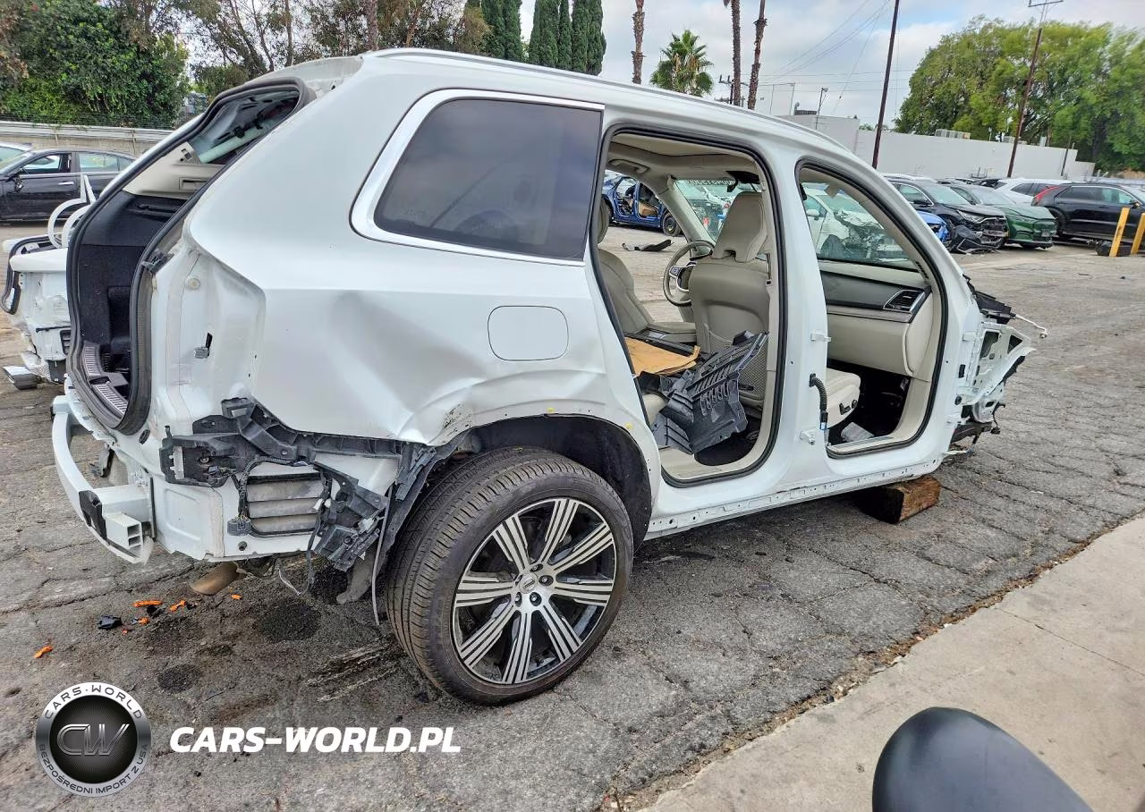 2024 Volvo Xc90 Plus VIN:YV4L12PEXR1158650 - 3