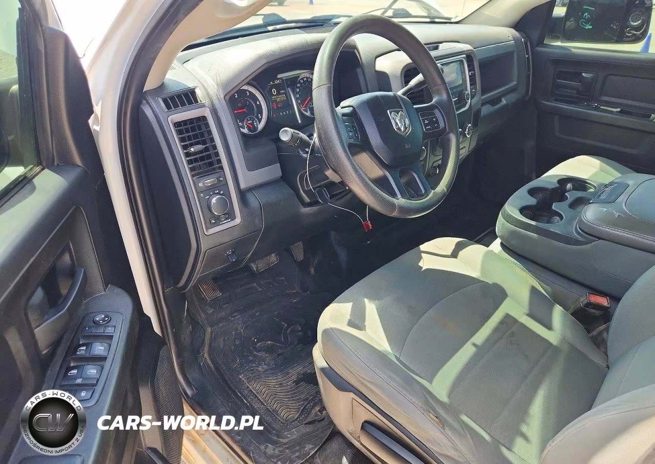 2018 Ram 2500 Tradesman 4X4 6'4 Box VIN:3C6UR5CL0JG275382 - 8