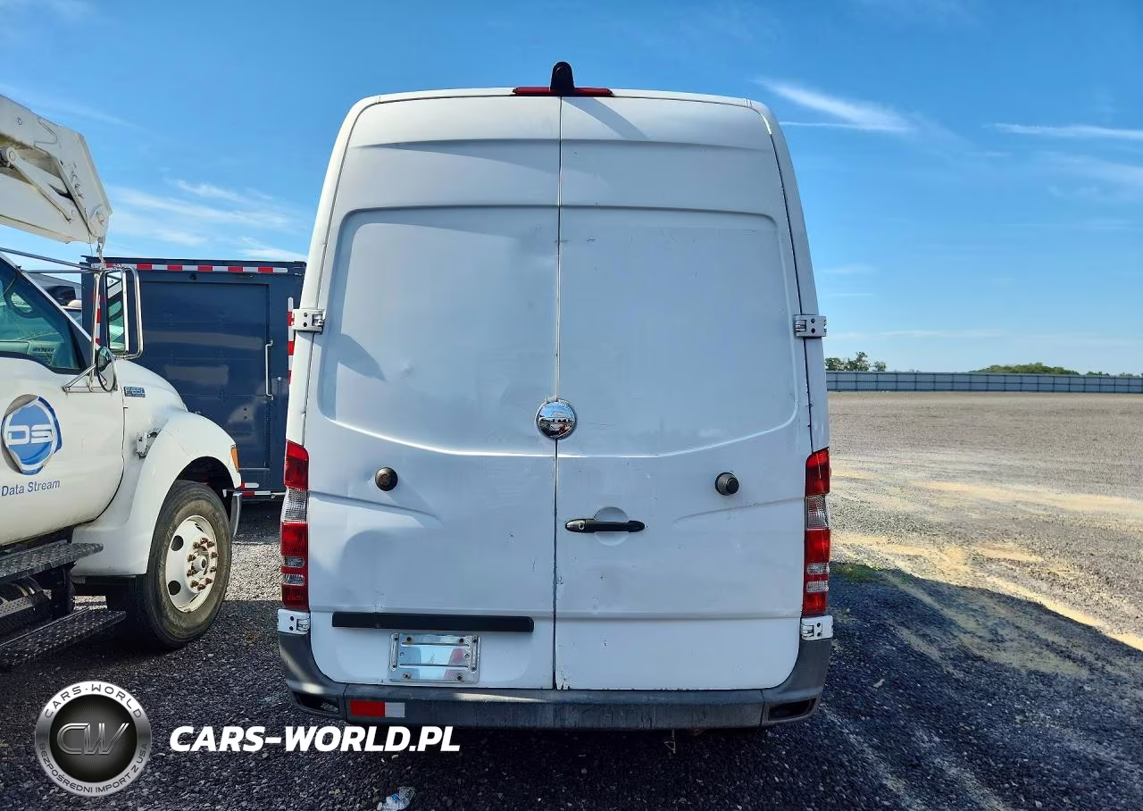 2015 Freightliner Sprinter 2500 VIN:WDYPE7CC5F5973907 - 6