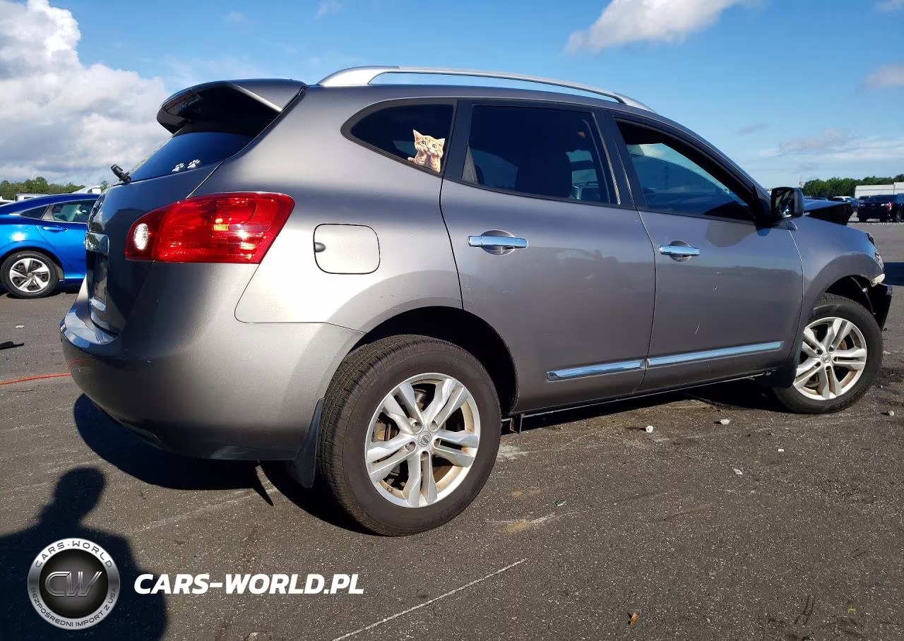 2015 Nissan Rogue Select S VIN:JN8AS5MT7FW158409 - 3