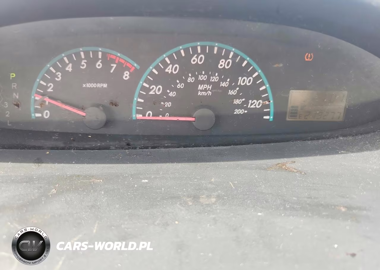 2010 Toyota Yaris Base VIN:JTDBT4K3XA4063244 - 9