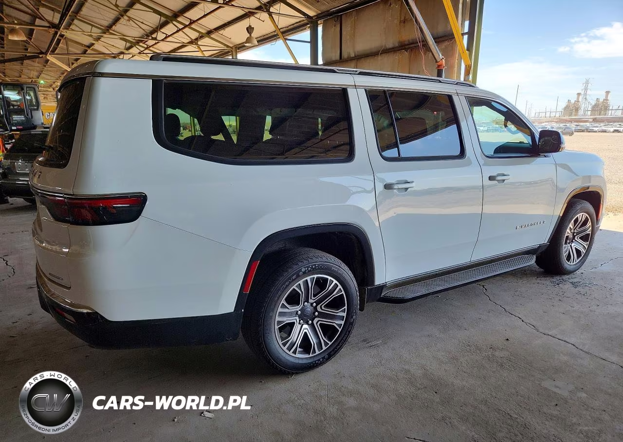 2024 Jeep Wagoneer L Series Ii VIN:1C4SJRBP3RS184968 - 3