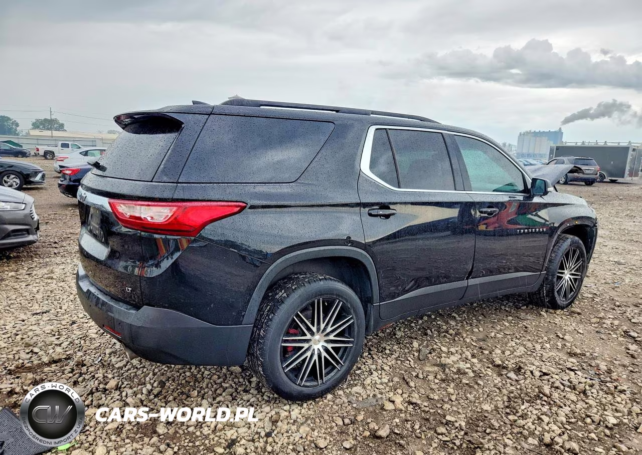 2020 Chevrolet Traverse Lt VIN:1GNERGKW3LJ236833 - 3