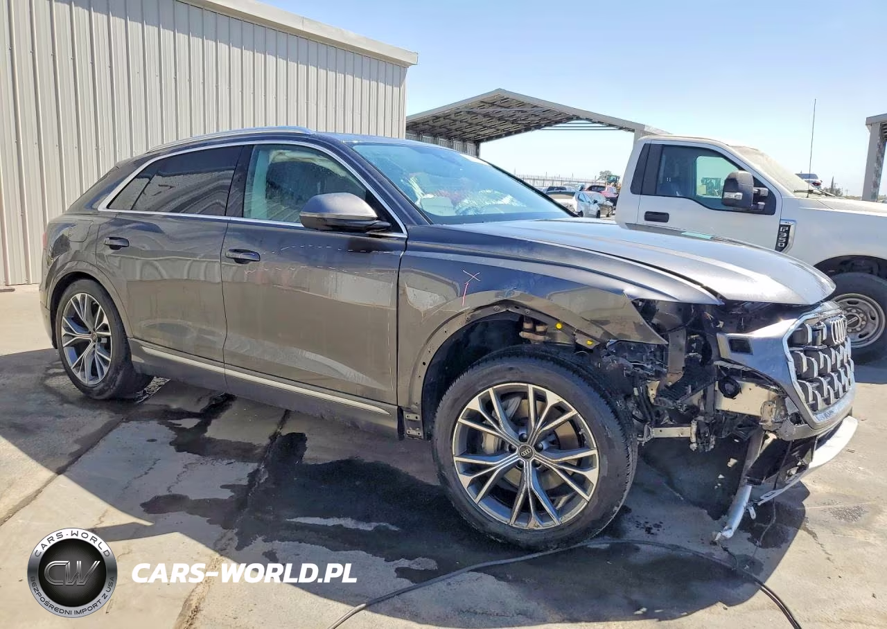 2026 Audi Q8 Premium Plus VIN:WA1BVBF15TD033895 - 4